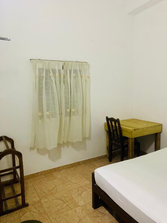 Dreamy Surf House Hotel Weligama Luaran gambar