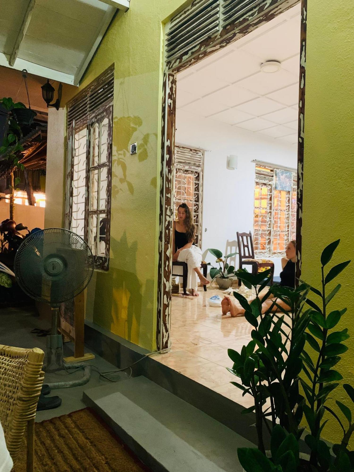 Dreamy Surf House Hotel Weligama Luaran gambar