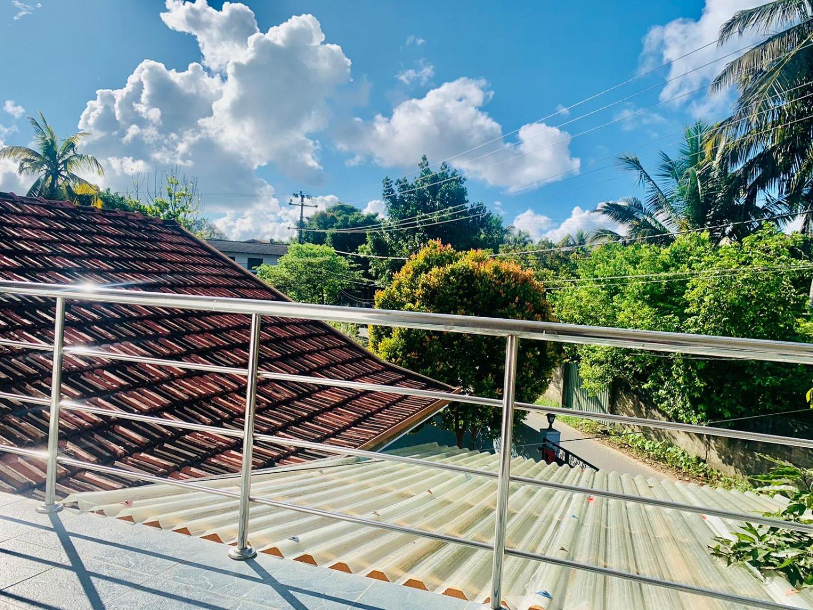 Dreamy Surf House Hotel Weligama Luaran gambar