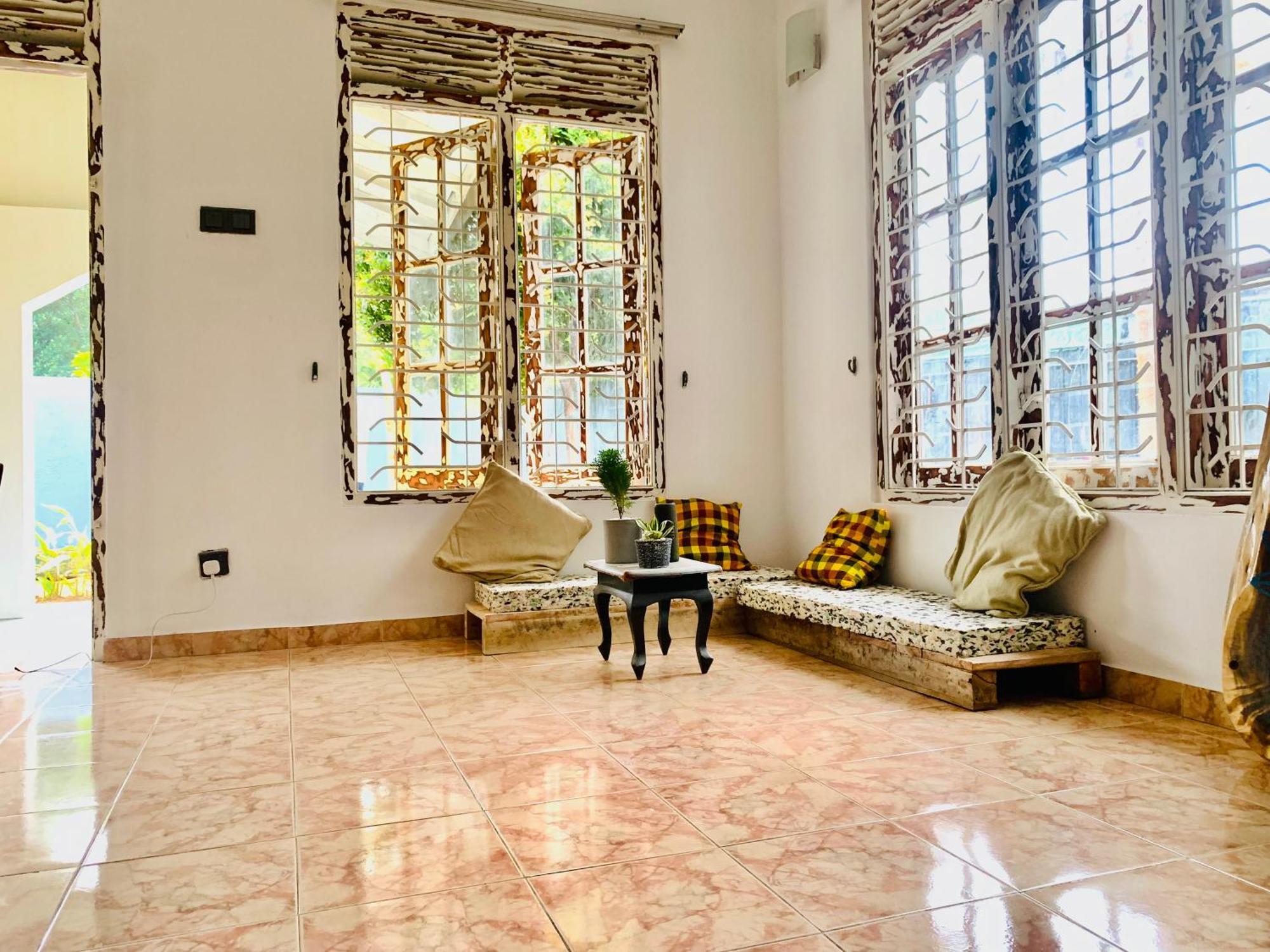 Dreamy Surf House Hotel Weligama Luaran gambar