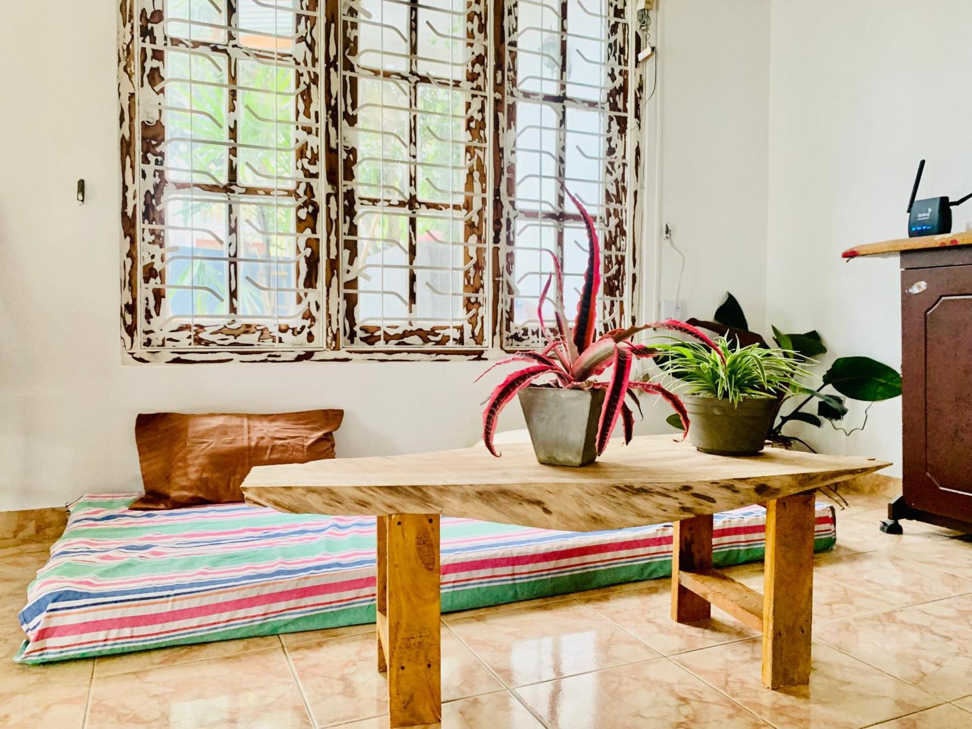 Dreamy Surf House Hotel Weligama Luaran gambar